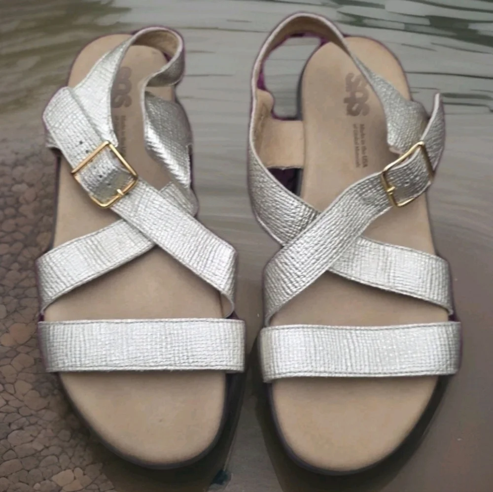 Pre-owned SAS Laguna Metallic Gold Sandals Sz 11 WW - Picture 2 of 6